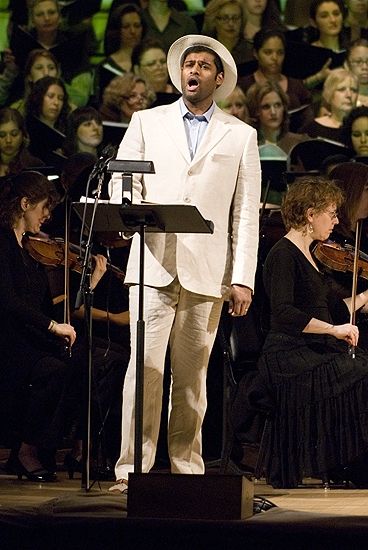 Sean Panikkar Photo