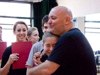 Thommie Retter and students Photo