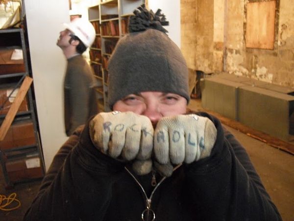  Amanda Bauer expresses herself Photo