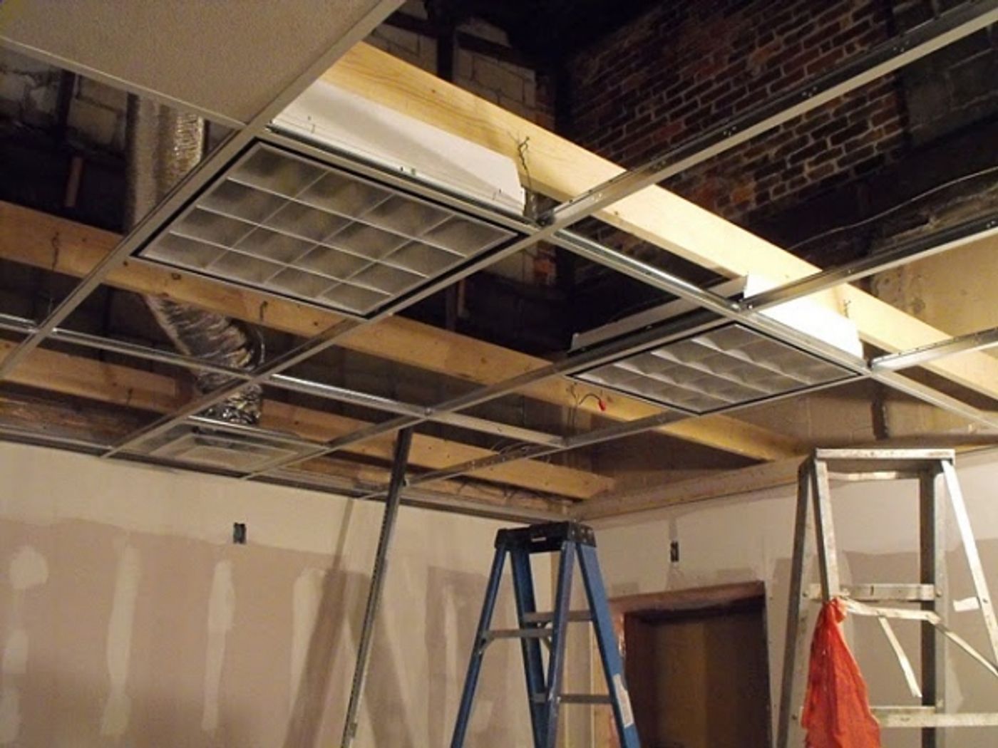 Photo Flash: Madlab Theatre Undergoes Renovations  Image