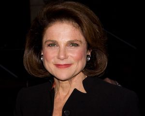 Tovah Feldshuh Photo