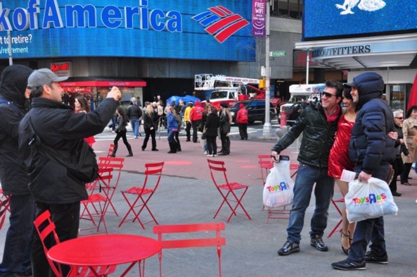 Photos: RACE's Red Dresses Take Over Times Square  Image