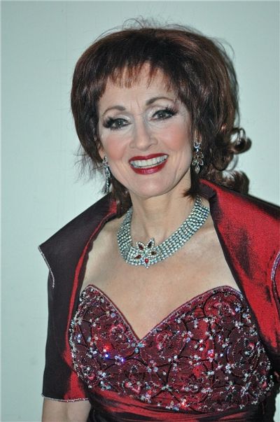 Robin Strasser Photo