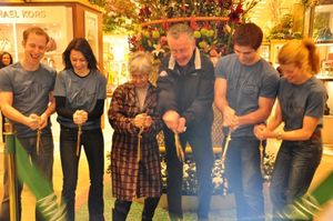 Jeremy Cox, Ashley Tuttle, Twyla Tharp, Robin Hall, Cody Green, Laurie Kanyok CUT THE Photo