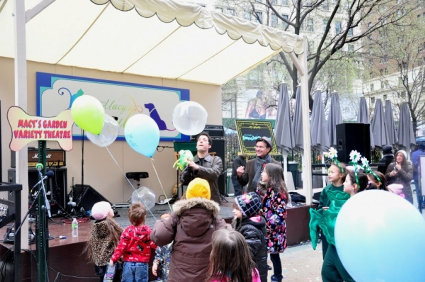 Photo Coverage: Tharp, COME FLY AWAY, and Tartaglia for Macy's Flower Show  Image