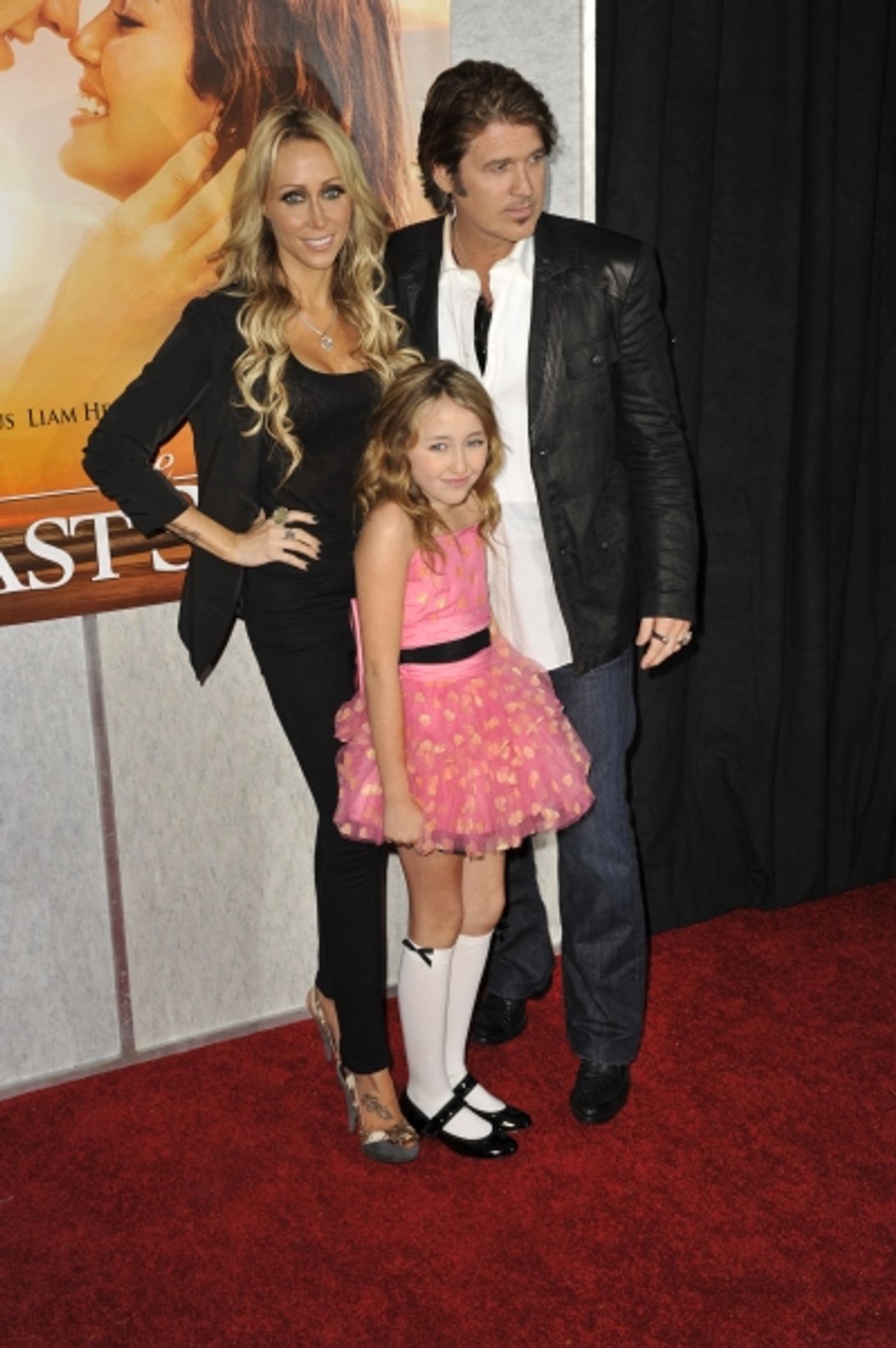 Photo Coverage: 'The Last Song' Premieres in Hollywood  Image
