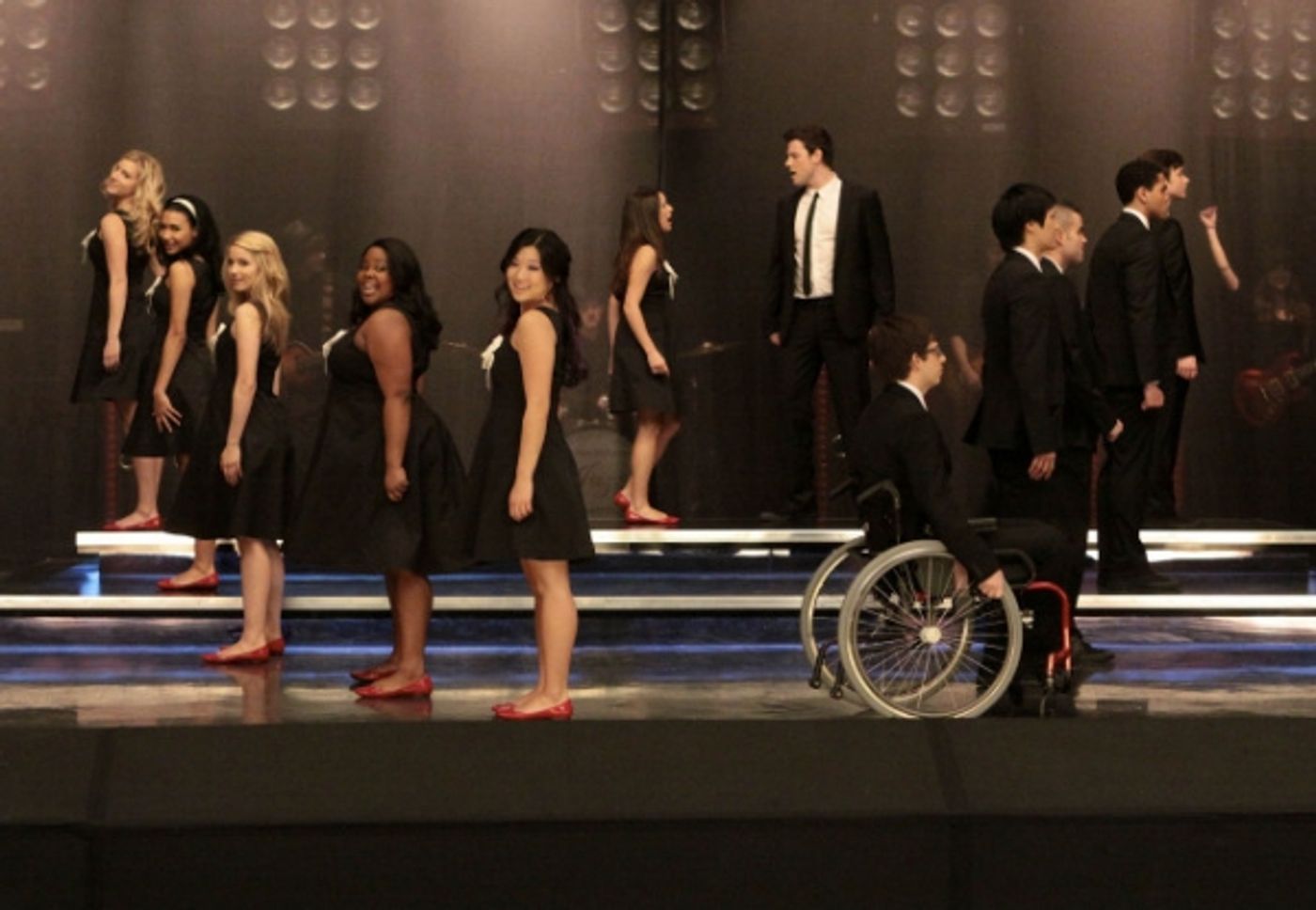 Photo Coverage: First Photos from GLEE's Spring Premiere 'Hell-O'  Image