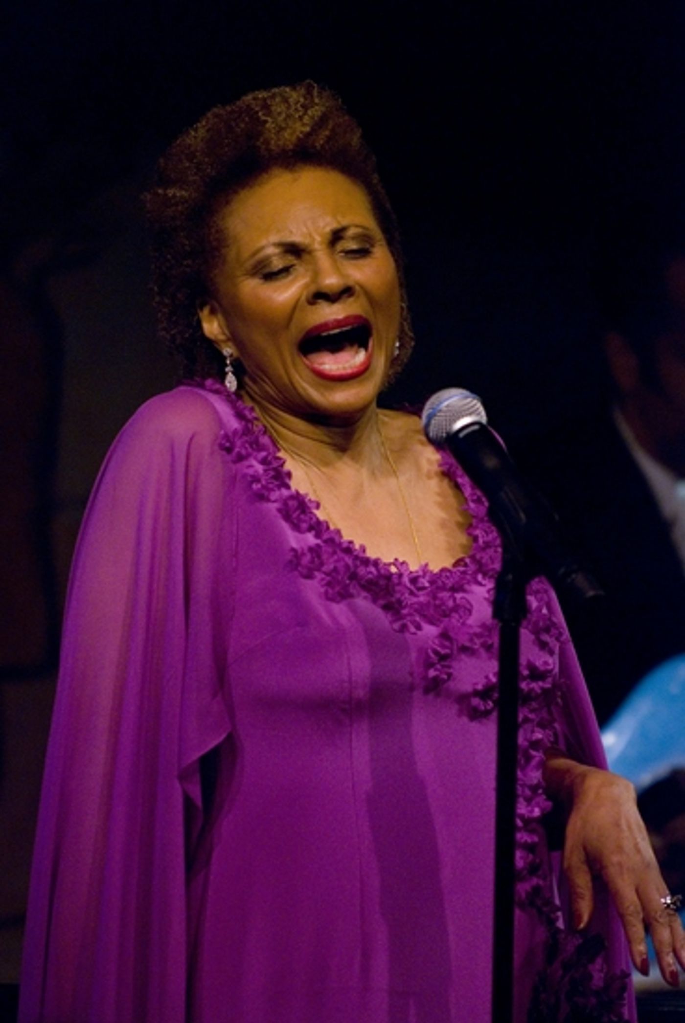 Photo Coverage: Leslie Uggams Opens at the Cafe Carlyle  Image