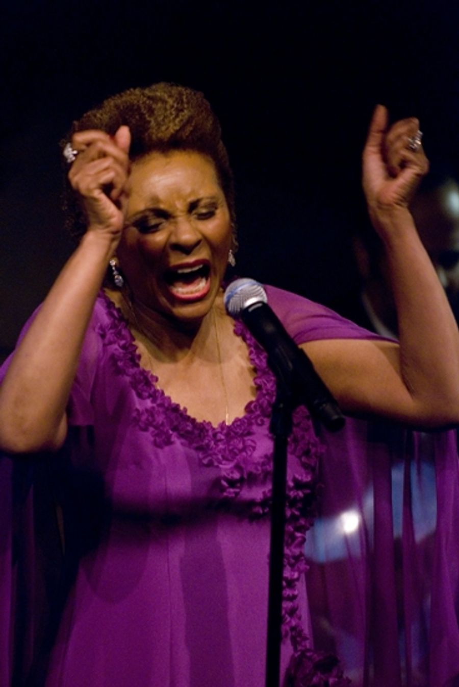 Photo Coverage: Leslie Uggams Opens at the Cafe Carlyle Image