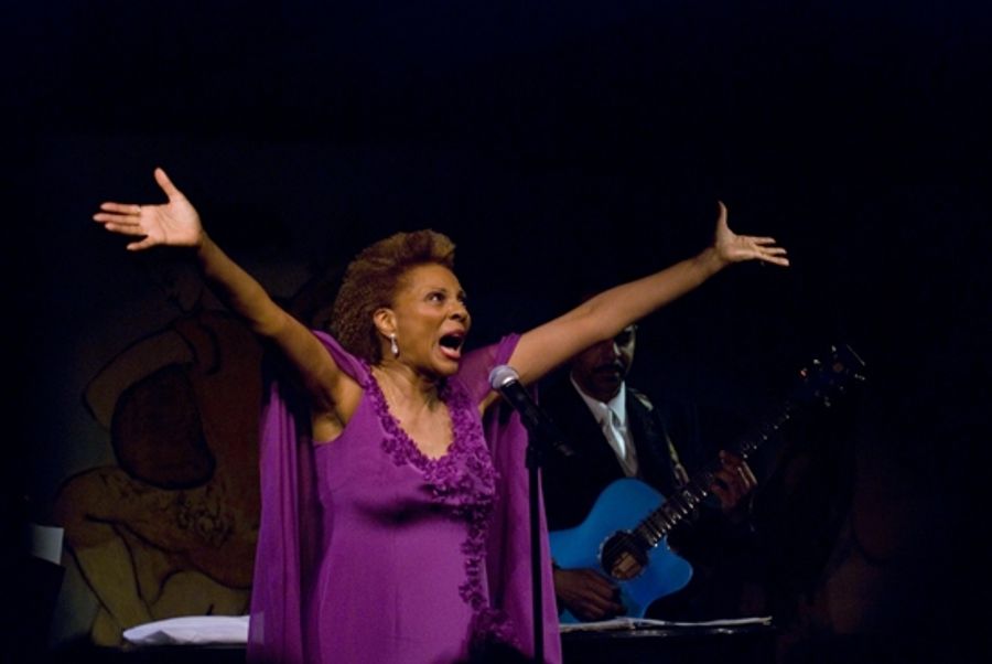 Photo Coverage: Leslie Uggams Opens at the Cafe Carlyle Image