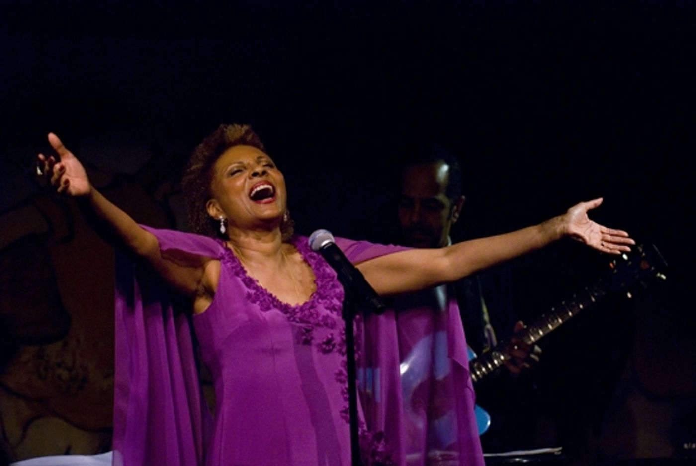 Photo Coverage: Leslie Uggams Opens at the Cafe Carlyle  Image