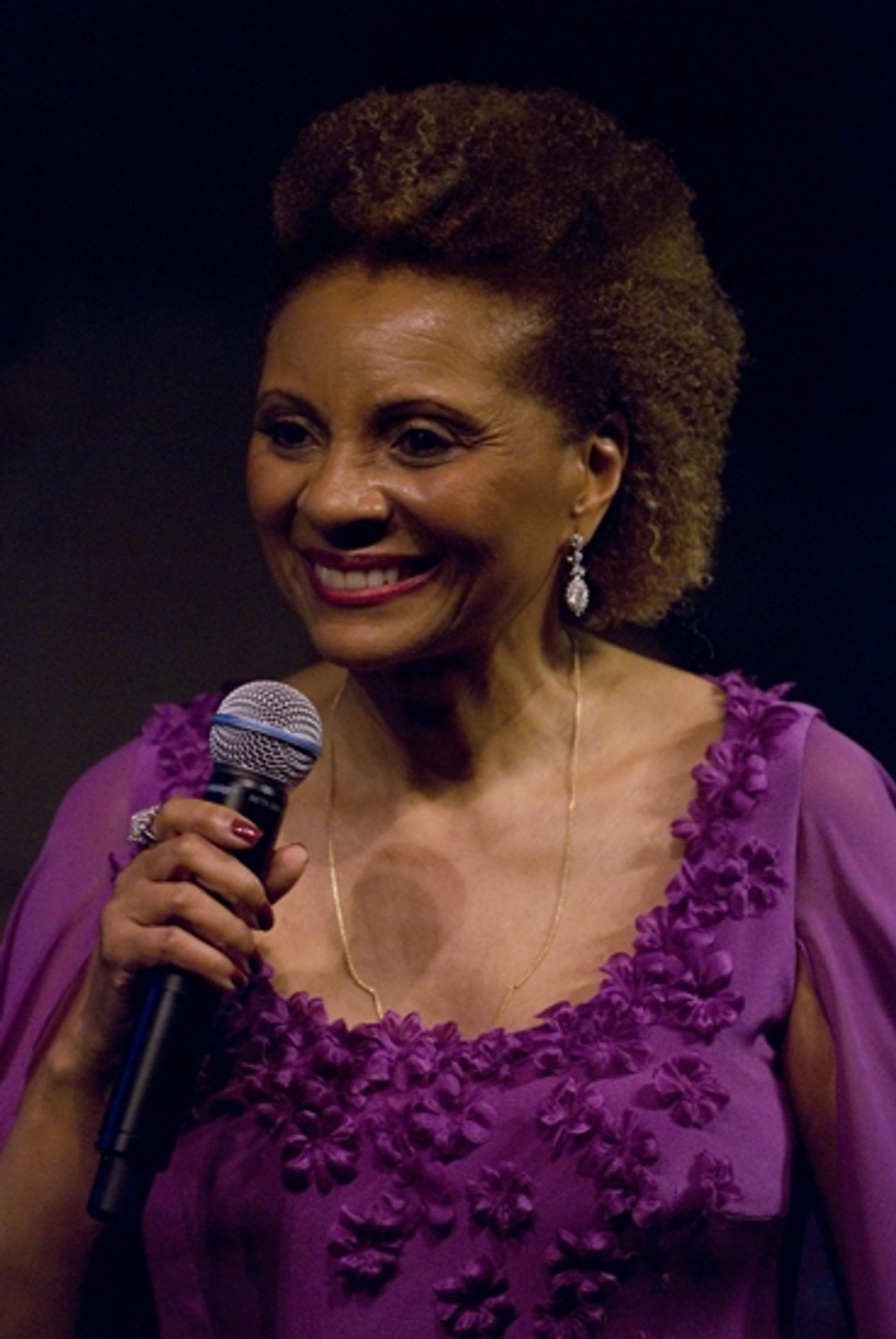 Photo Coverage: Leslie Uggams Opens at the Cafe Carlyle  Image