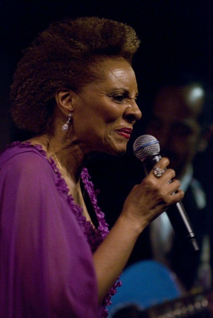 Photo Coverage: Leslie Uggams Opens at the Cafe Carlyle Image