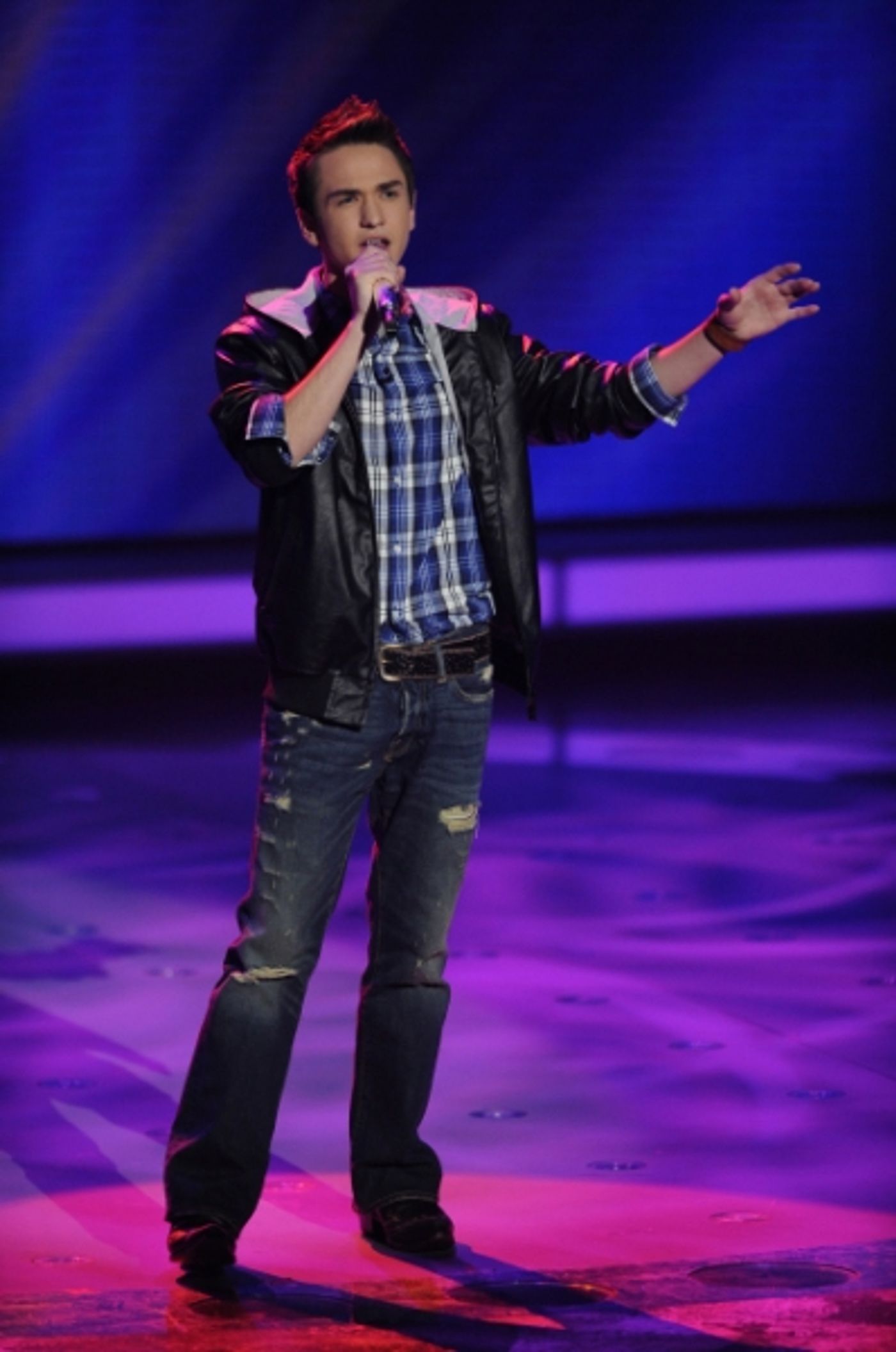 Photo Flash: Usher, Diddy, will.i.am & More On AMERICAN IDOL!  Image