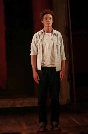 Eddie Redmayne Photo