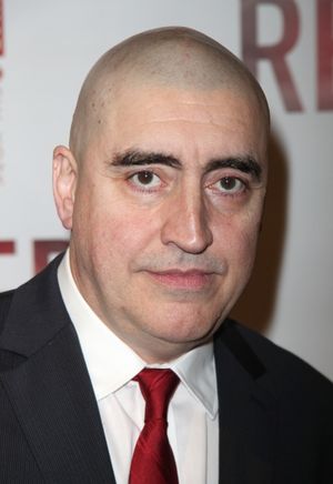 Alfred Molina Photo