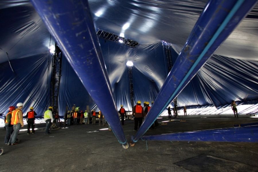 Photo Flash: Cirque du Soleil/OVO Has Big Top-Raising In Randall's Island Park Image