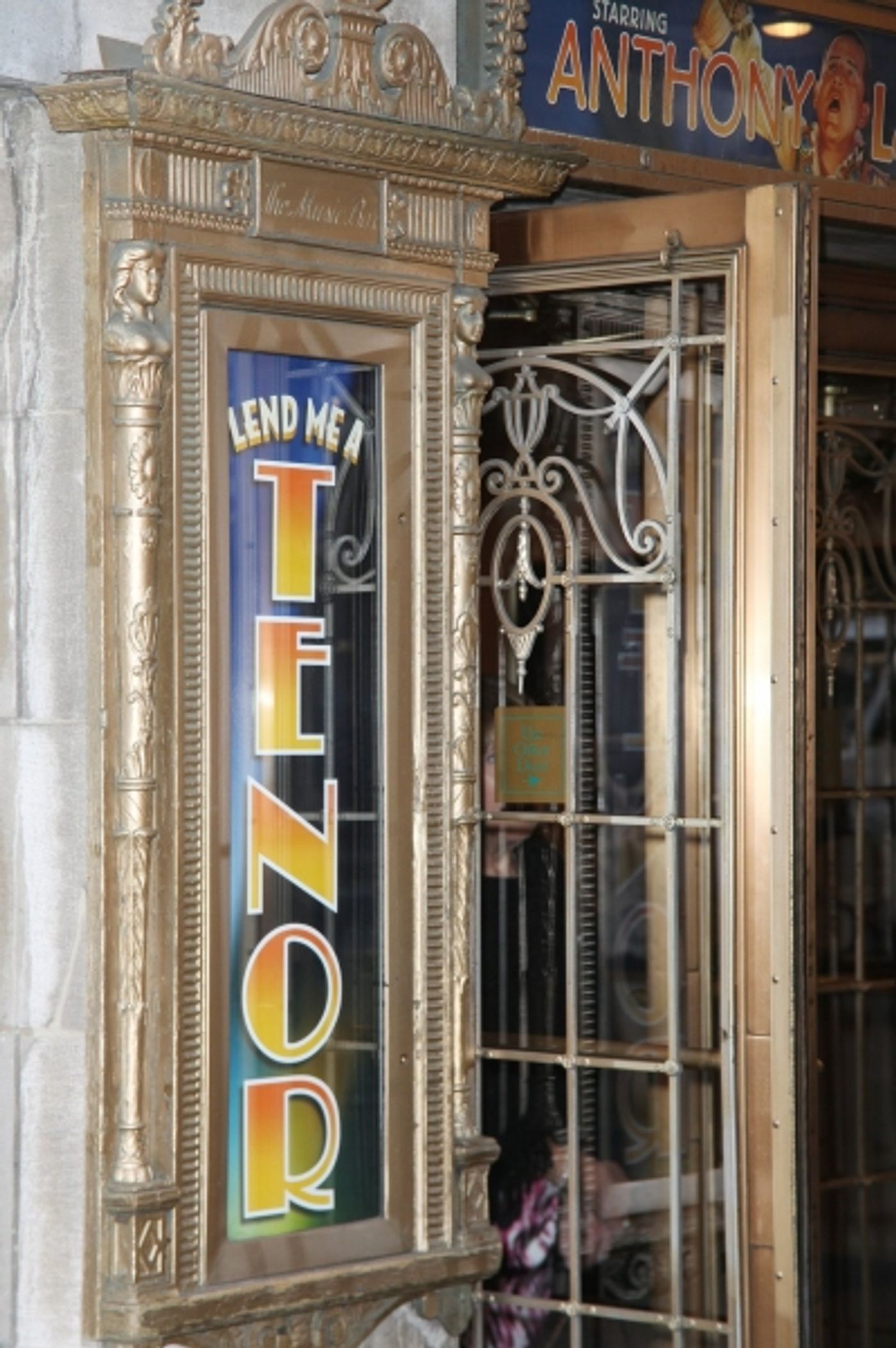 Photo Coverage: LEND ME A TENOR Red Carpet Part 1  Image