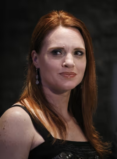 Jennifer Laura Thompson Photo