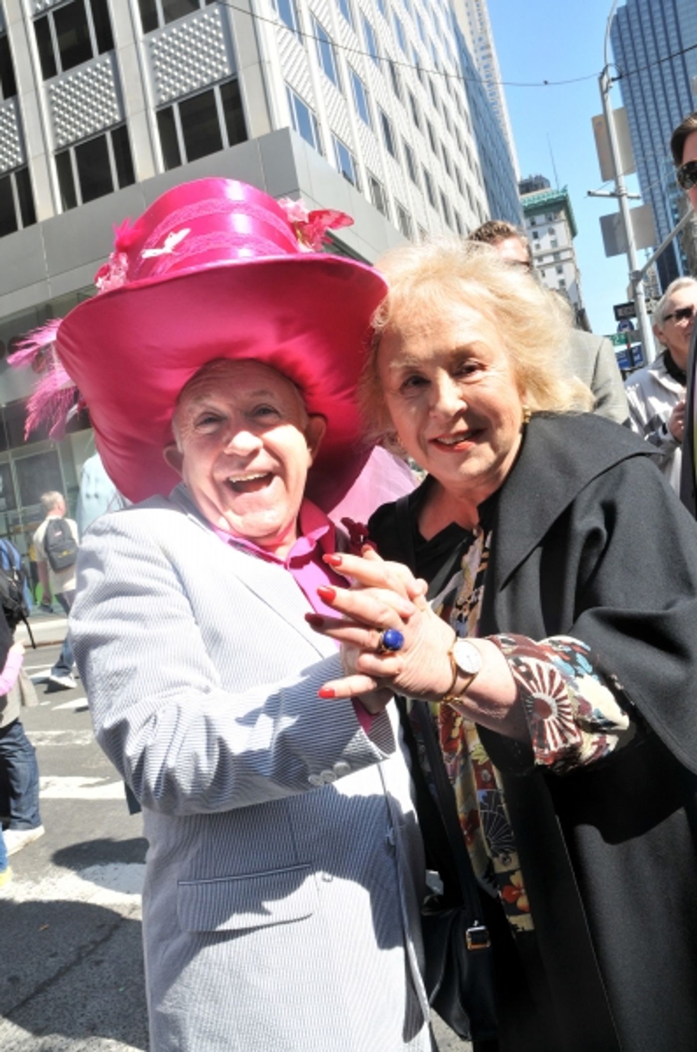 Photo Flash: Leslie Jordan Spends A Big Day In NYC  Image