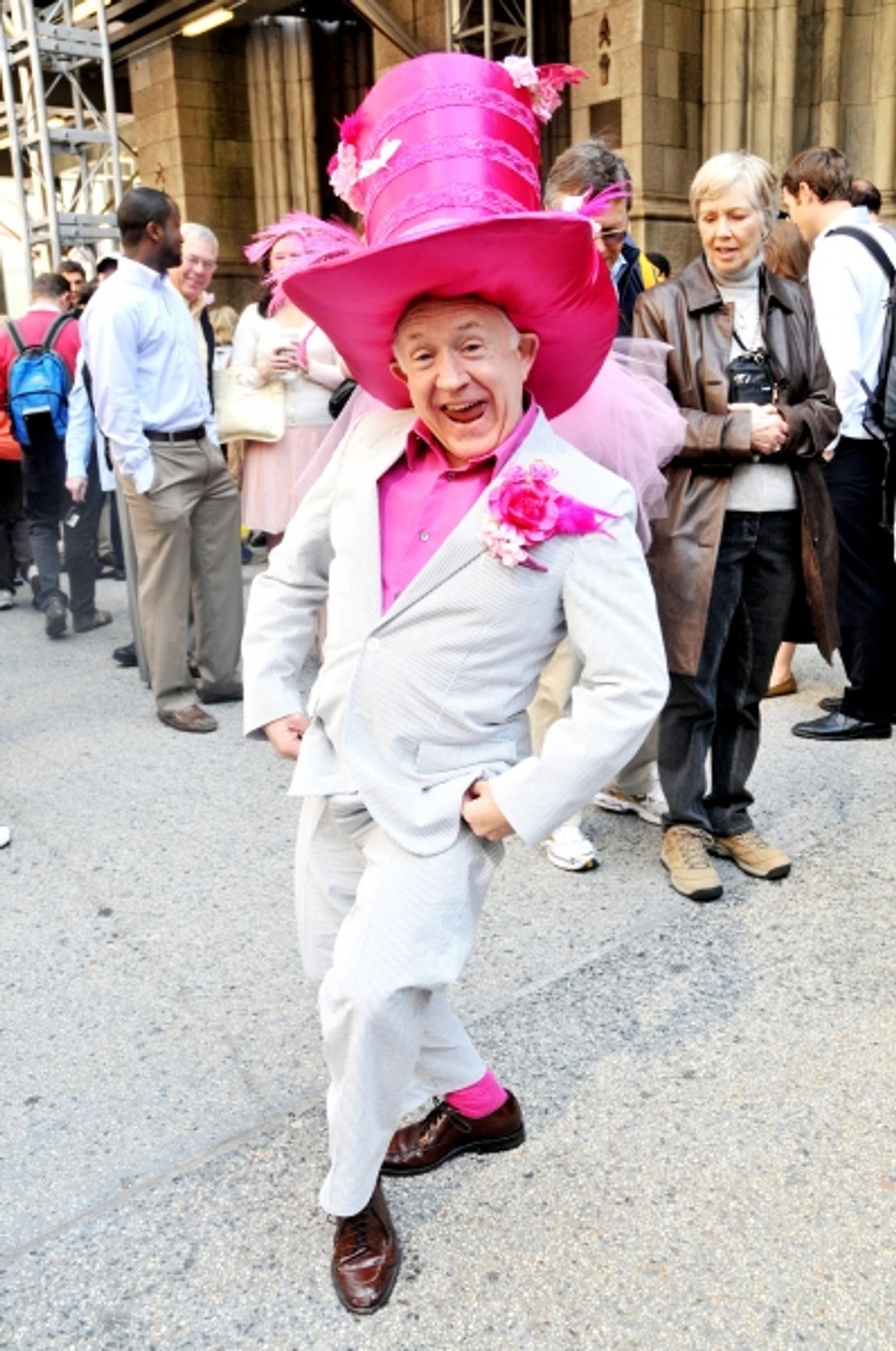 Photo Flash: Leslie Jordan Spends A Big Day In NYC  Image