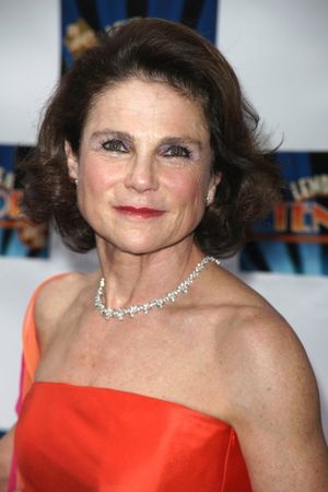 Tovah Feldshuh Photo