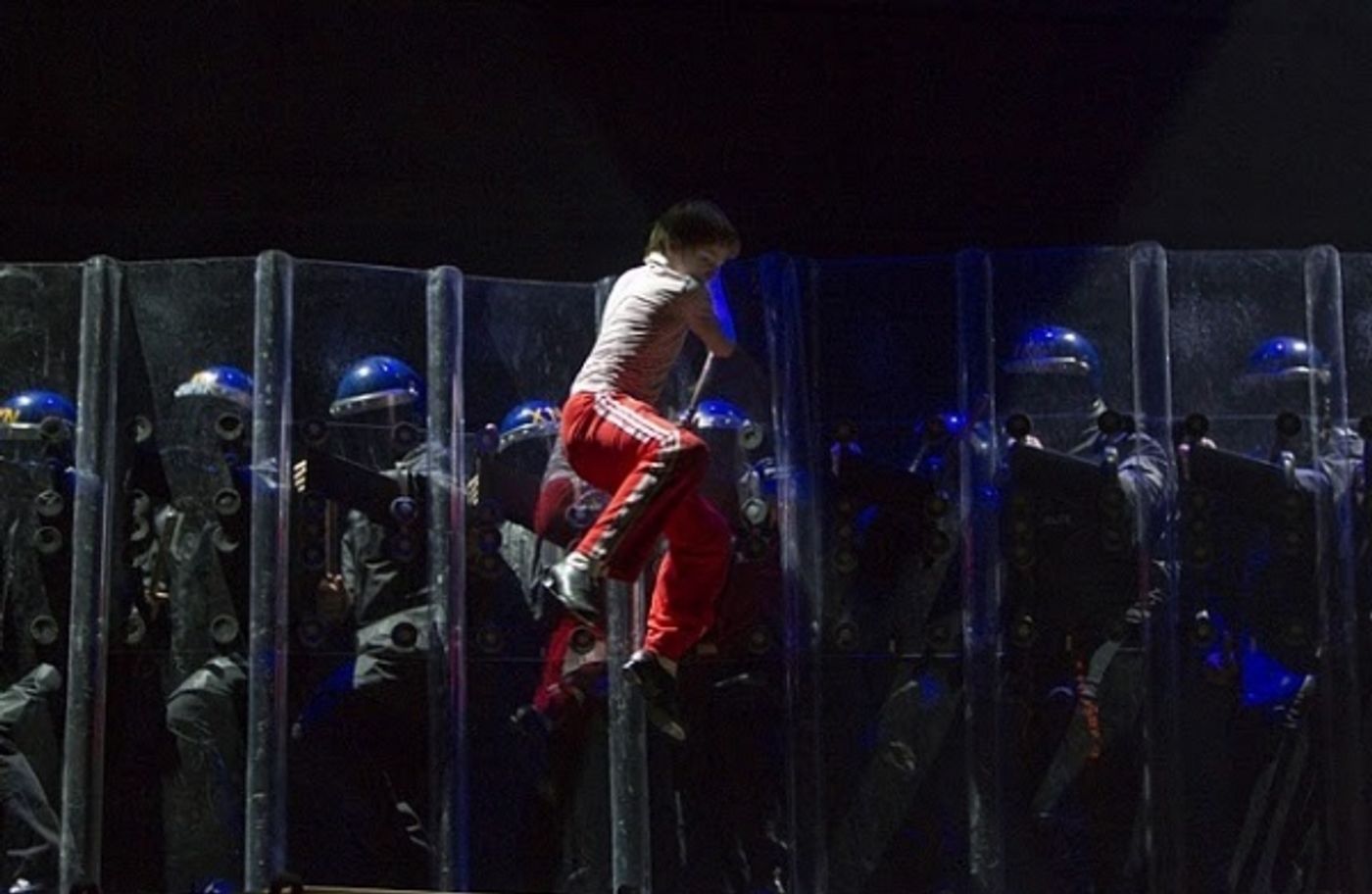 Photo Flash: BILLY ELLIOT in Chicago  Image