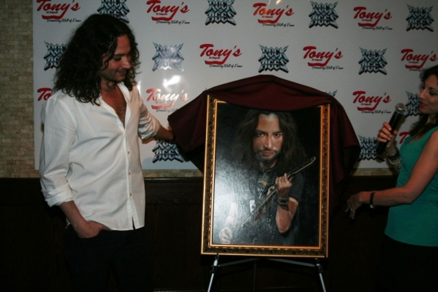 Photo Coverage: Stars Celebrate ROCK OF AGES Anniversary & Constantine Maroulis Portrait at Tony di Napoli's!  Image