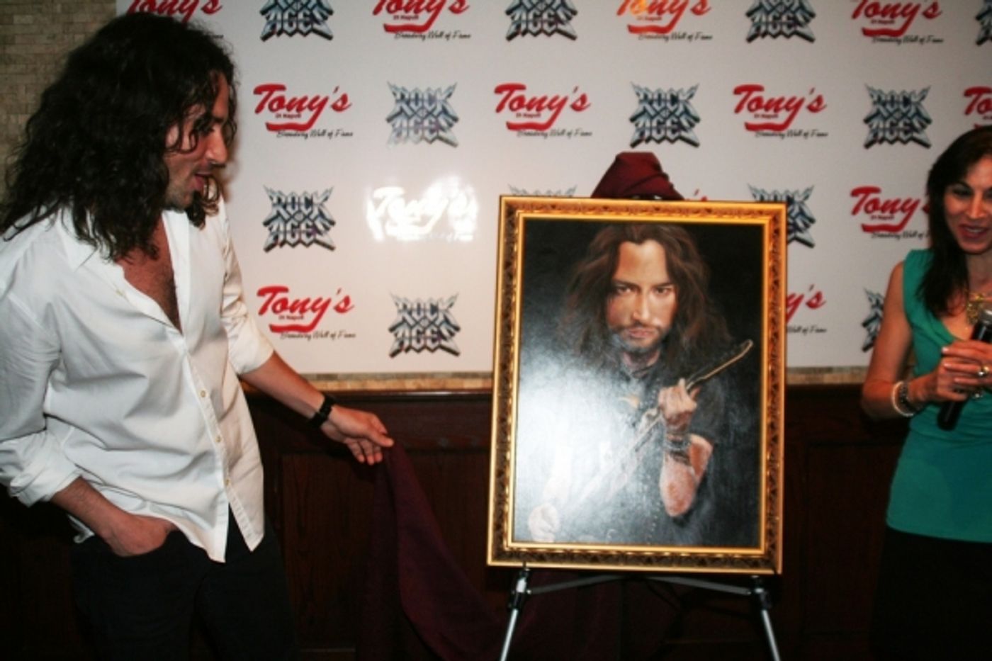 Photo Coverage: Stars Celebrate ROCK OF AGES Anniversary & Constantine Maroulis Portrait at Tony di Napoli's!  Image