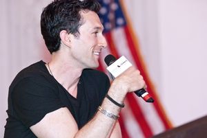 Aaron Lazar @ BroadwayWorld Aaron Lazar Photo