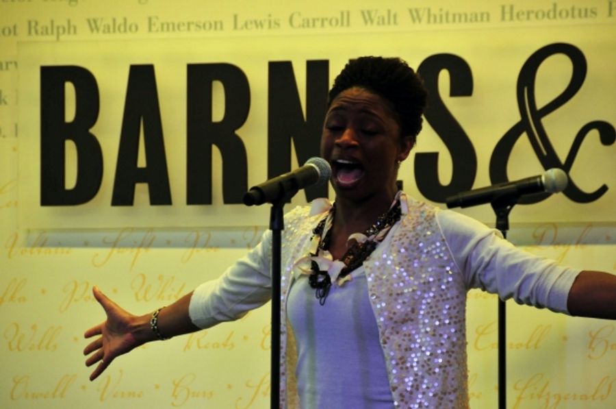 Photo Coverage: MEMPHIS Celebrates CD Release at Barnes & Noble Image