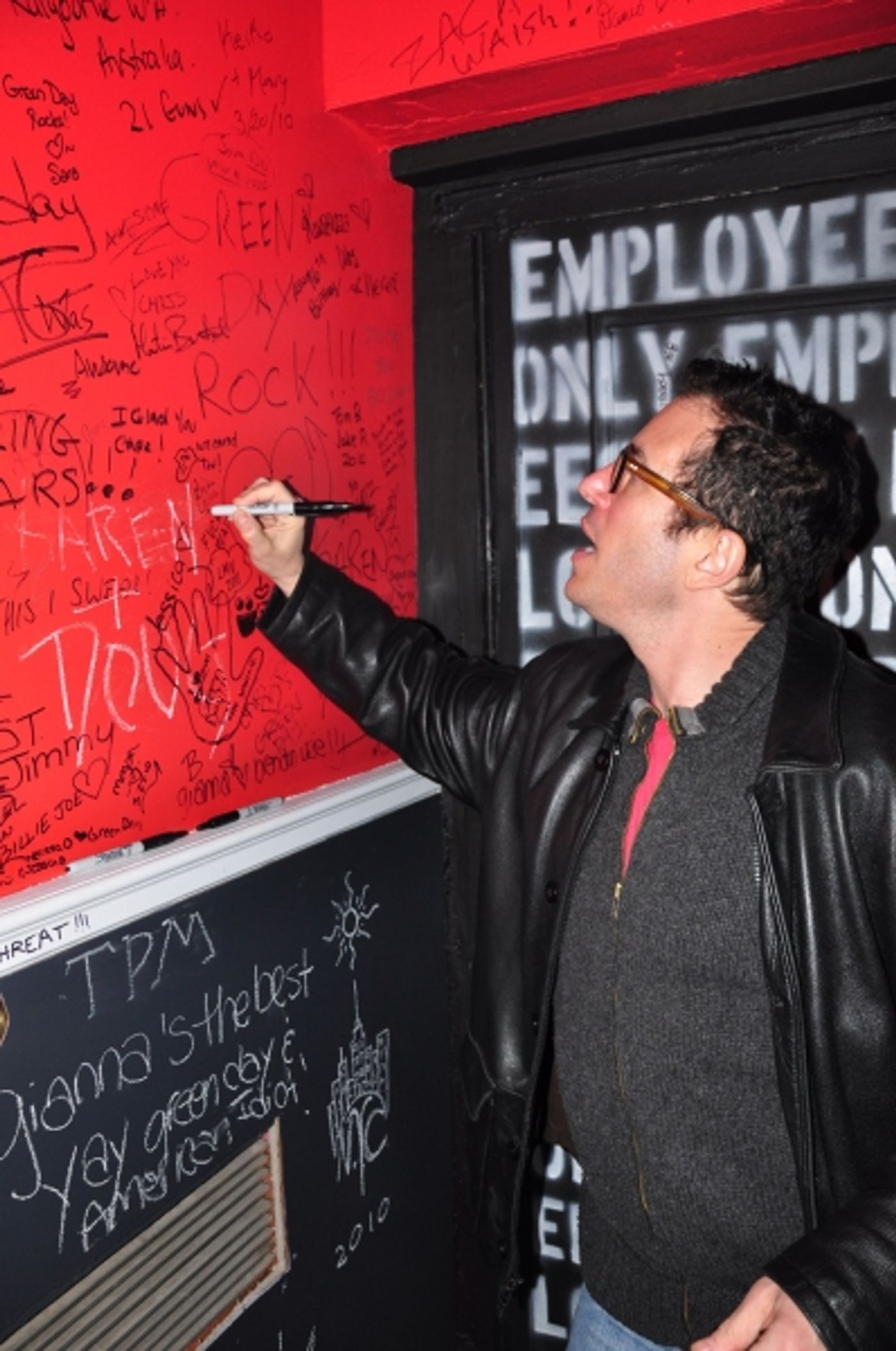 Photo Coverage: Signing Wall at AMERICAN IDIOT and Michael Mayer!  Image