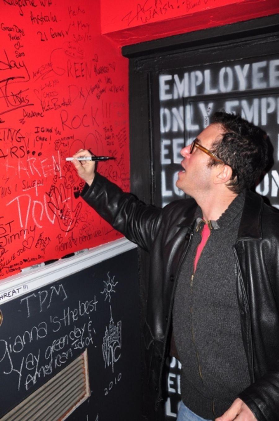 Photo Coverage: Signing Wall at AMERICAN IDIOT and Michael Mayer! Image