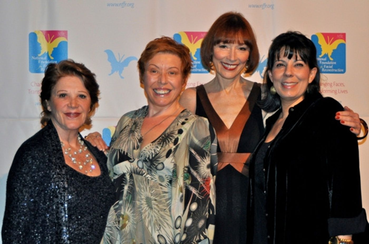 Photo Coverage: Stars Come out for 'Cabaret For Medicine'  Image