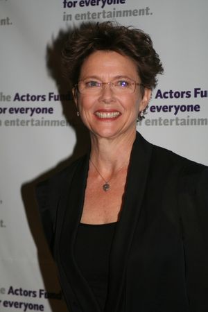 Honoree three-time Academy Award nominee Annette Bening Photo
