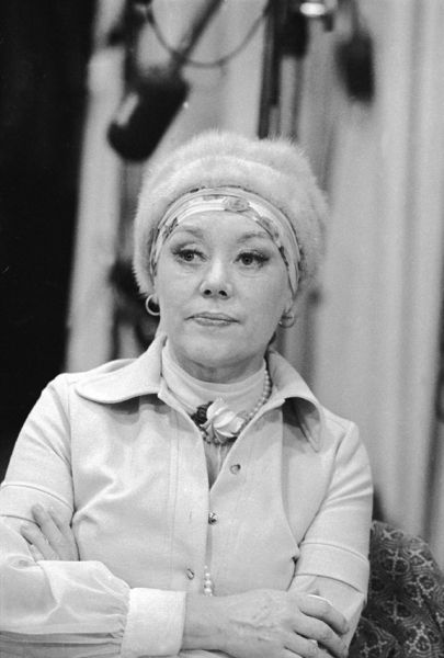 Glynis Johns Photo
