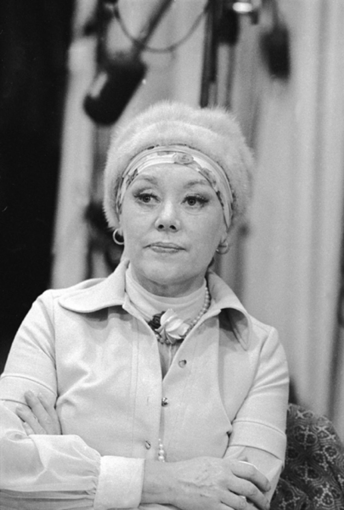 Glynis Johns - Glynis Johns Photo: Don Hunstein / Sony Music Archives at 