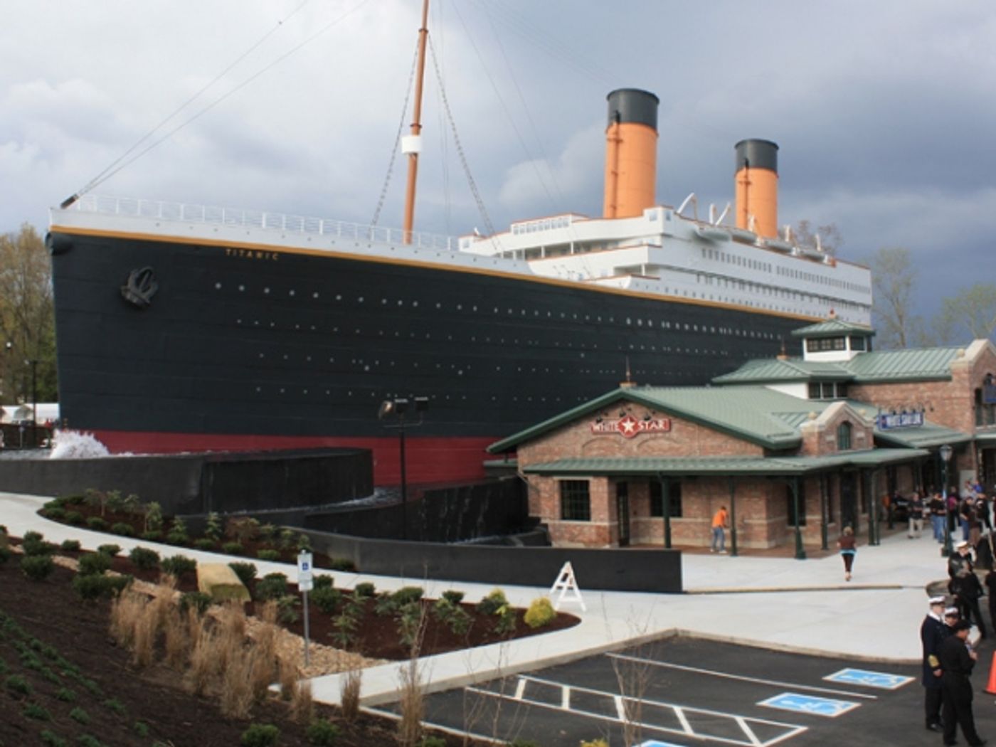 Photo Coverage: Circle Players' TITANIC at Titanic Exhibit Opens in Pigeon Forge Photo Coverage: Circle Players' TITANIC at Titanic Exhibit Opens in Pigeon Forge Image