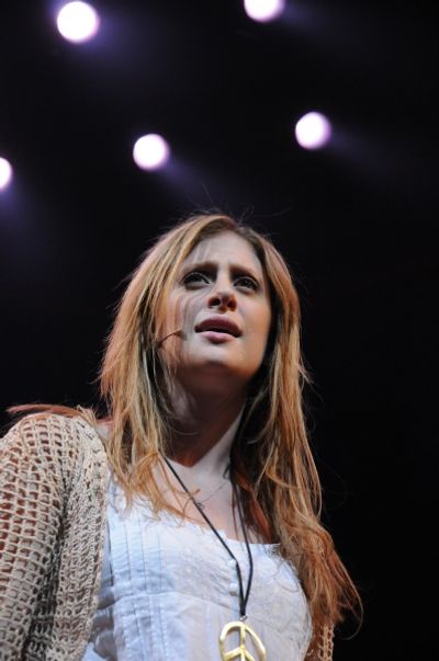 Caissie Levy Photo