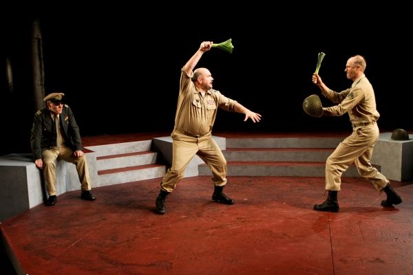 James Lapan as Gower, Tim Hyland as Fluellen, and Russell Hodgkinson Photo