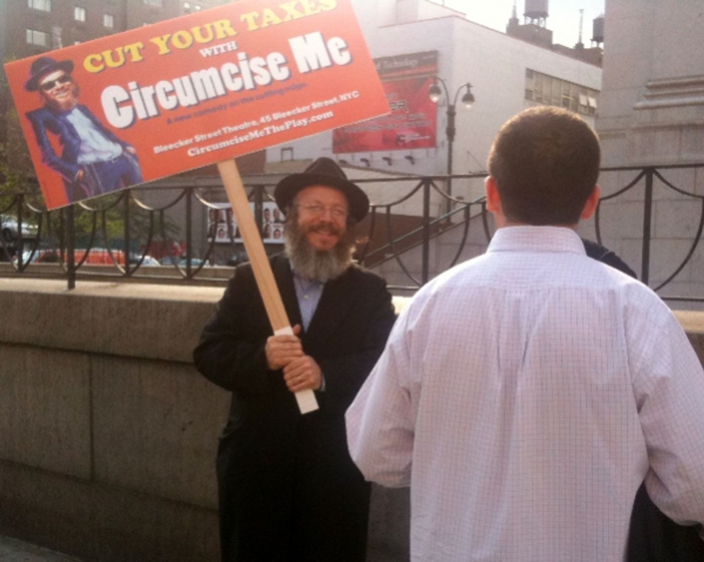 Photo Flash: CIRCUMCISE ME's Yisrael Campbell Meets Last Minute Tax Filers  Image