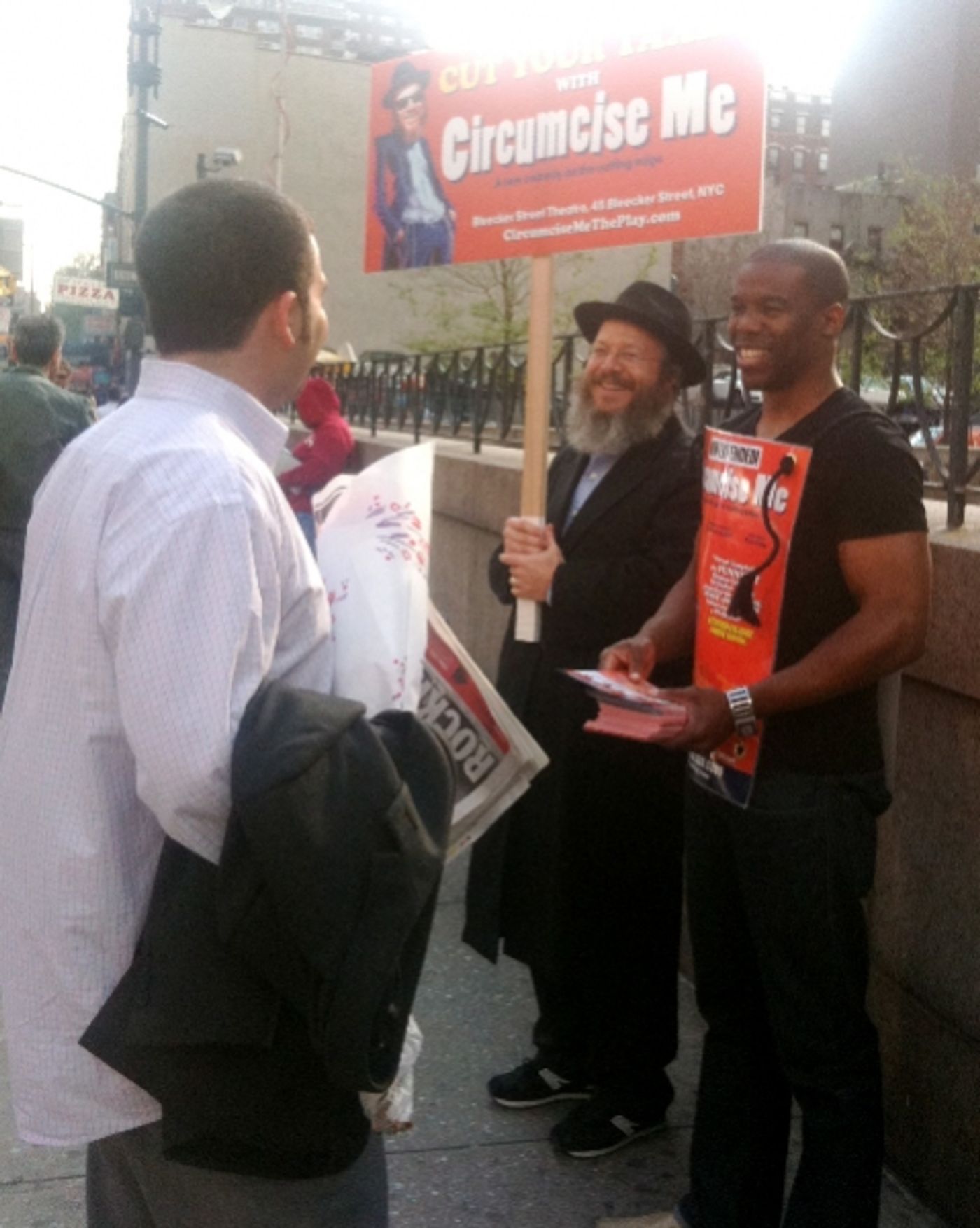 Photo Flash: CIRCUMCISE ME's Yisrael Campbell Meets Last Minute Tax Filers  Image