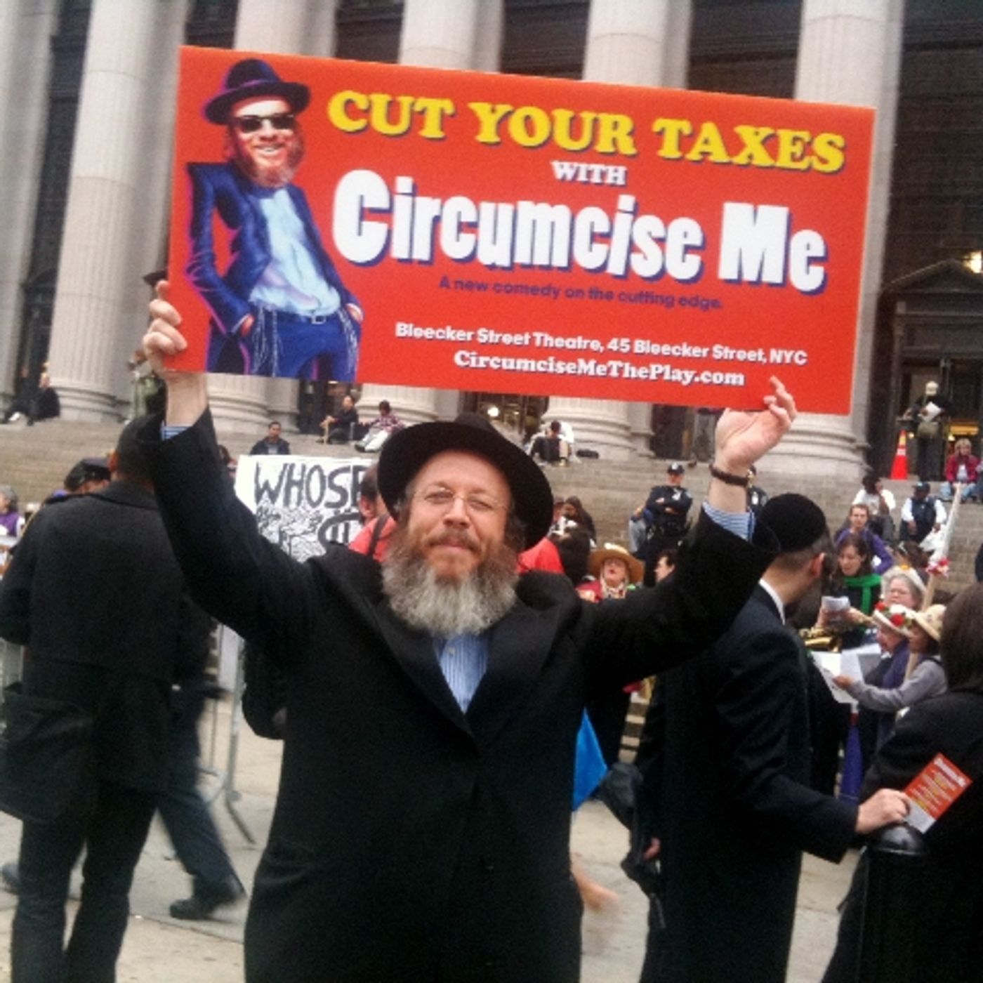 Photo Flash: CIRCUMCISE ME's Yisrael Campbell Meets Last Minute Tax Filers  Image