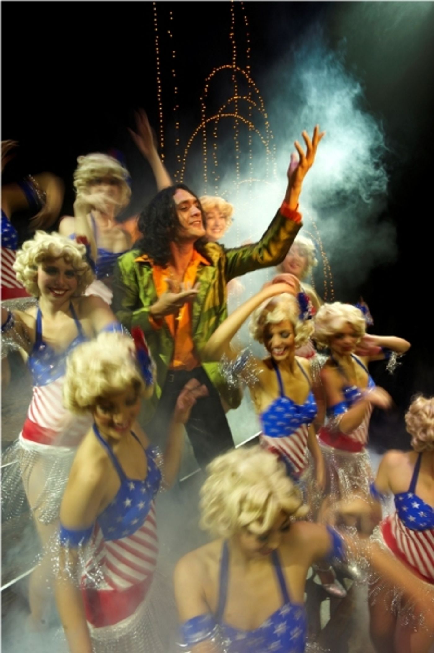Photo Flash:  MISS SAIGON Wellington, New Zealand Running ‘til 4/24  Image