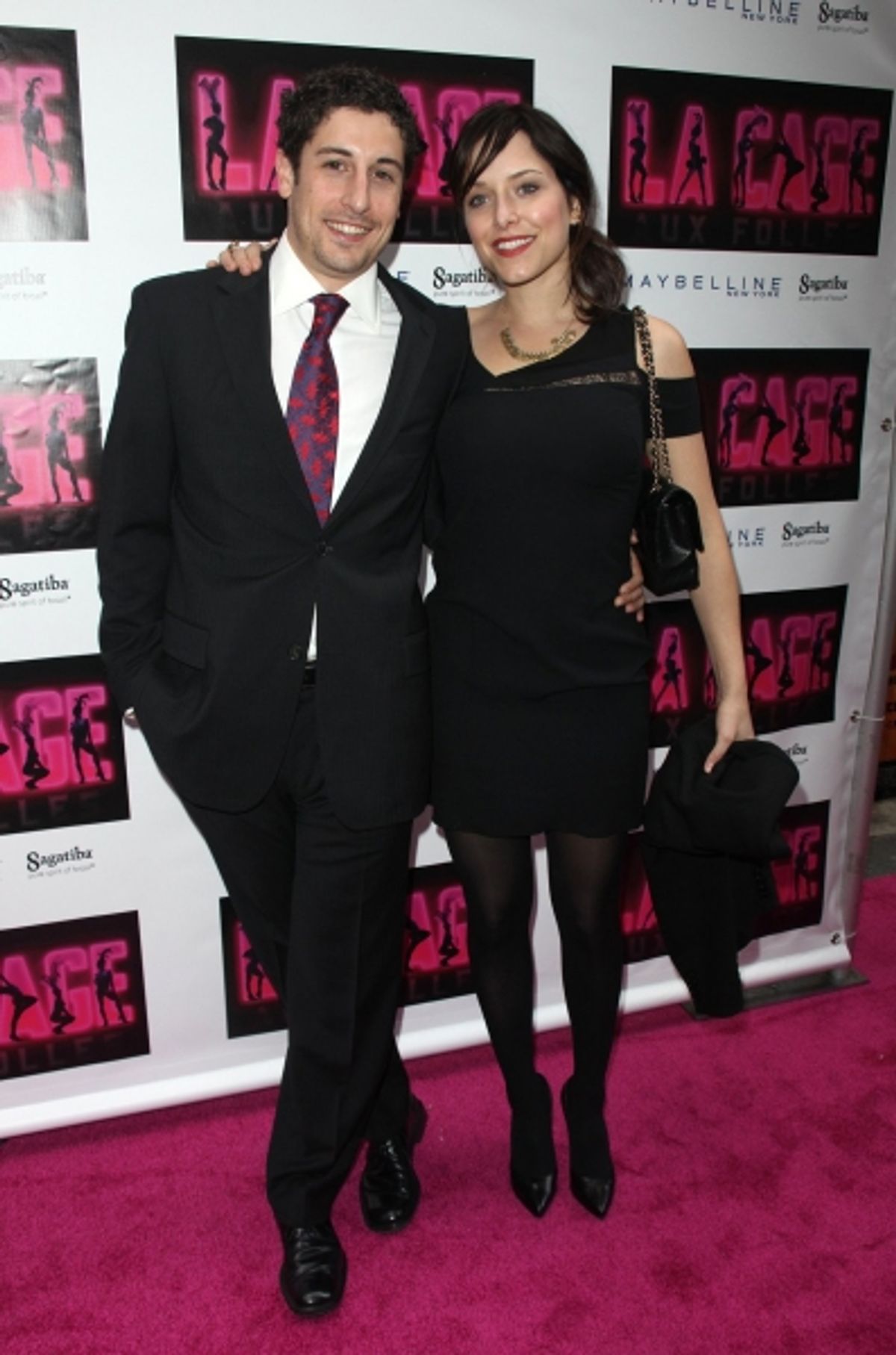 Jason Biggs & wife Jenny Mollen at 