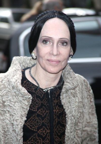 Mary McFadden Photo
