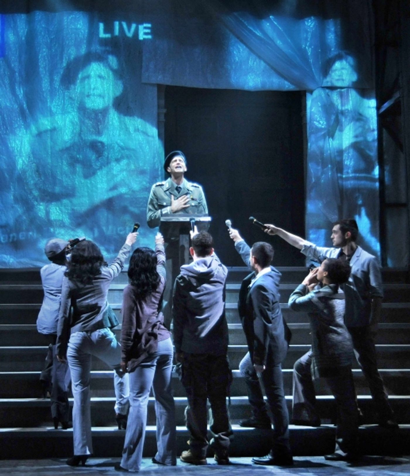 Photo Flash: Sax, Munoz, Hanlon & More In VENICE At KC Rep  Image