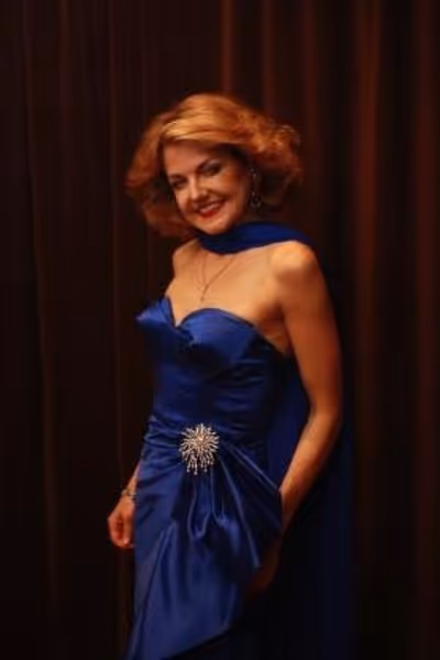 Alison Fraser Photo