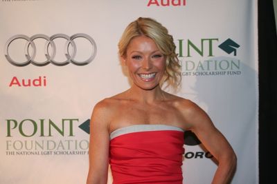 Kelly Ripa Photo