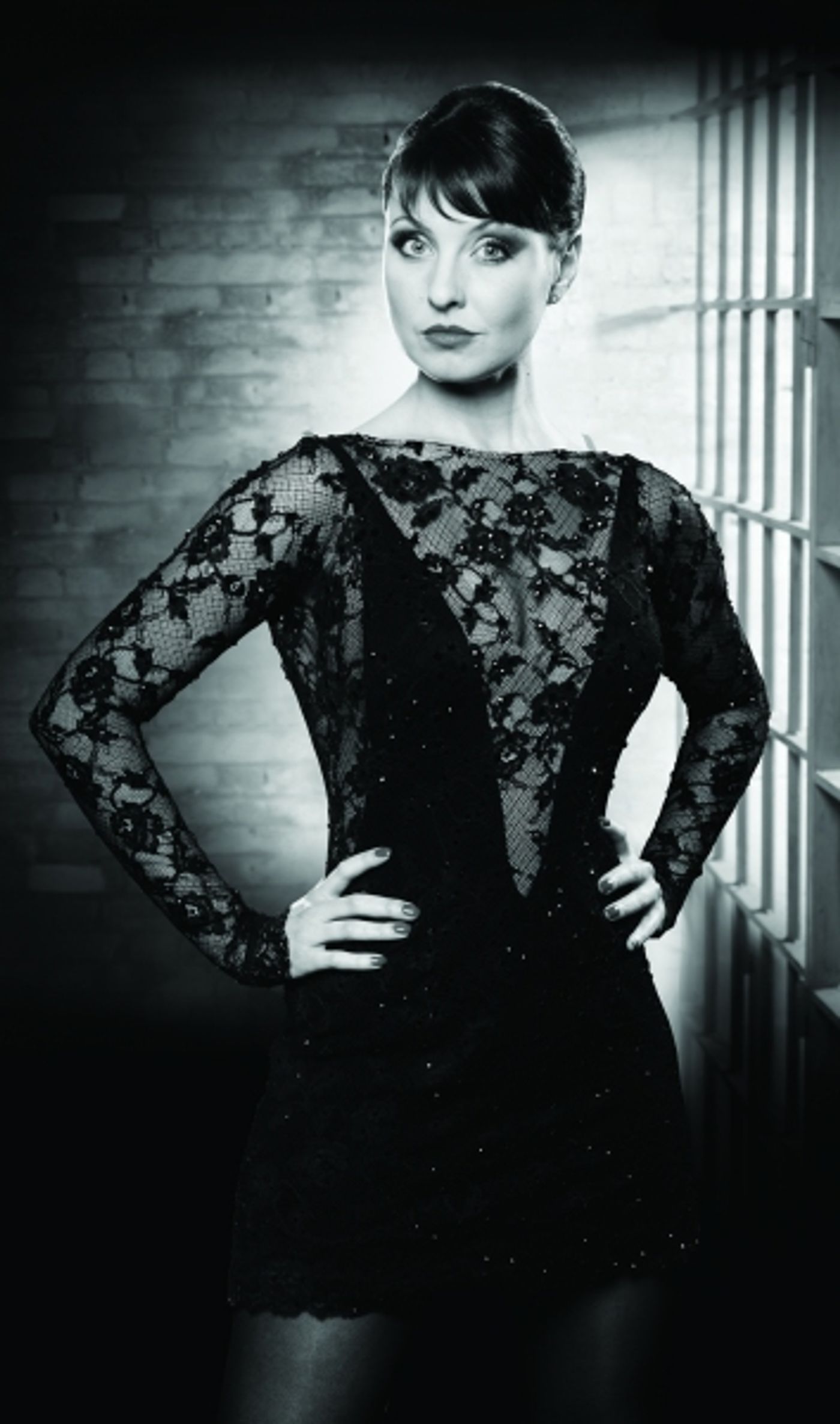 Photo Preview: Emma Barton As Roxie Hart In CHICAGO  Image